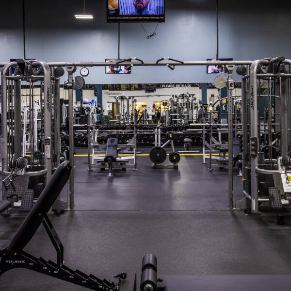 Gold's Gym Lake Ridge Functional Zone